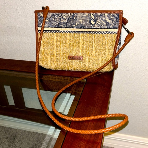 Sakroots straw crossbody - Picture 1 of 4